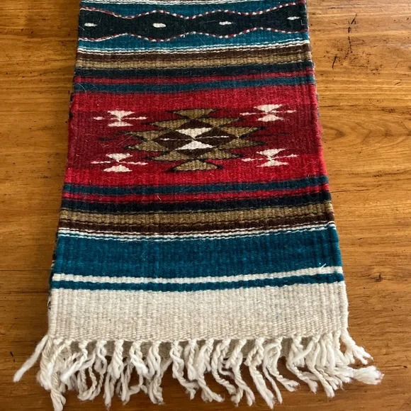Beautiful Vintage Mexican/SW Style Table Runner 100% Wool - Picture 6 of 10
